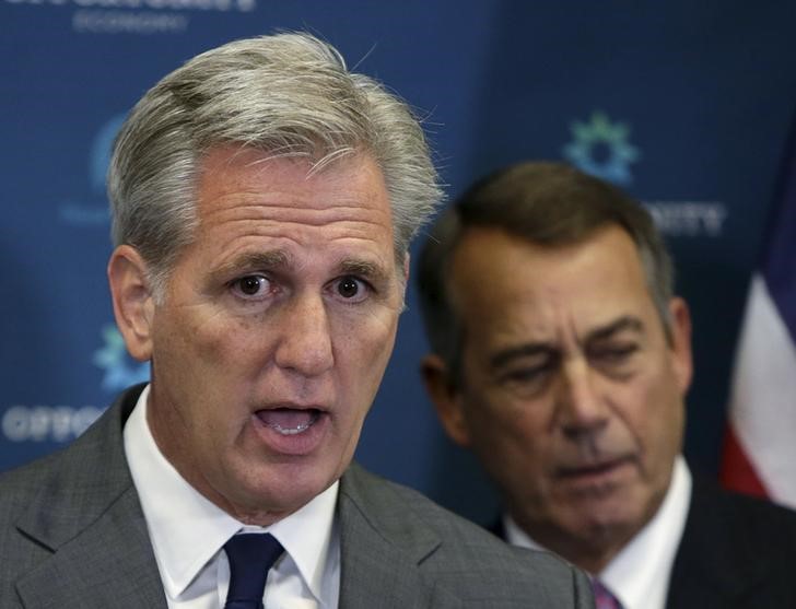 © Reuters. House Speaker Boehner and House Majority leader McCarthy speak to reporters at a news conference on Capitol Hill in WashingtonCapitol Hill in Washington