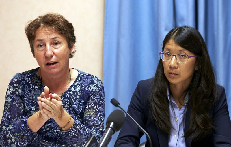 © Reuters. Saulnier MSF legal counsel gestures next to Liu President of MSF International during a news conference in Geneva 