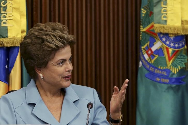 © Reuters. Presidente Dilma Rousseff durante reunião ministerial no Palácio do Planalto, em Brasília