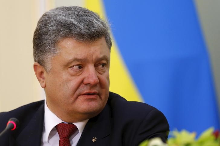 © Reuters. Presidente da Ucrânia, Petro Poroshenko, em entrevista coletiva