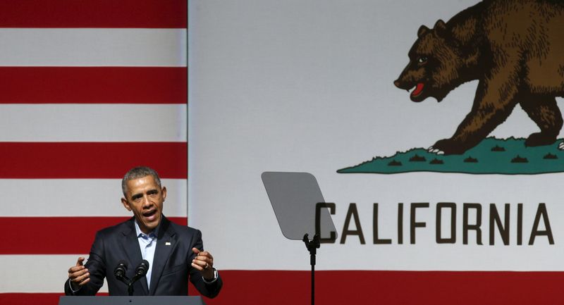 © Reuters. Obama speaks at a fundraiser in San Francisco