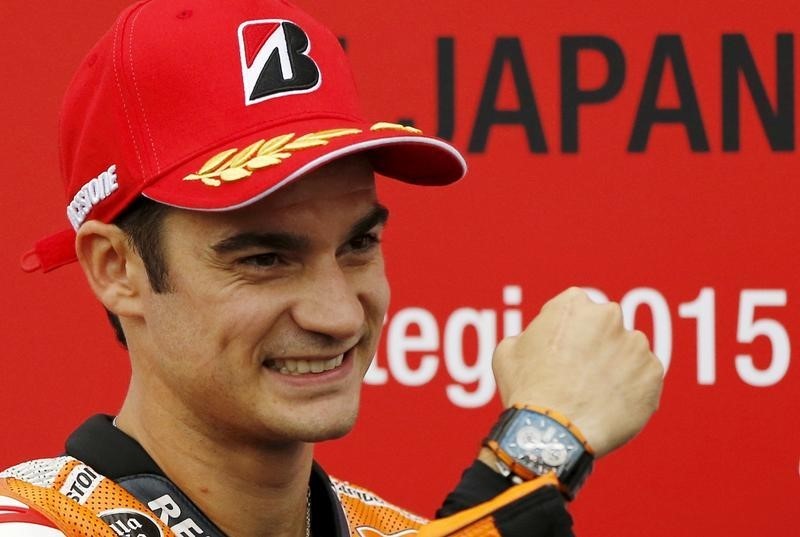 © Reuters. Pedrosa gana en Japón, Rossi extiende su liderazgo en el campeonato mundial