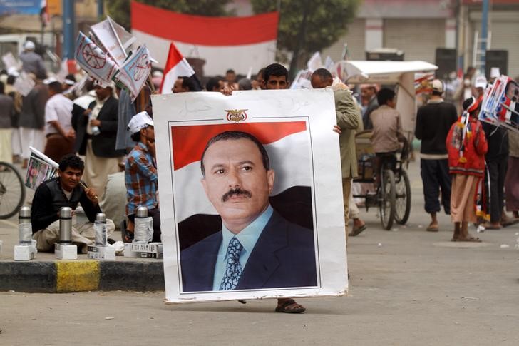 © Reuters. صالح يقول إنه مستعد للالتزام ببنود اتفاق الأمم المتحدة في اليمن