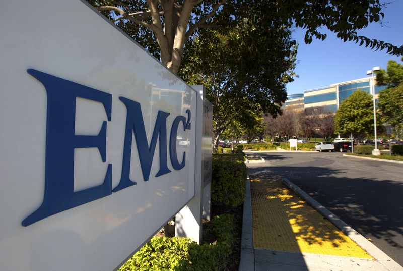© Reuters. The EMC logo is seen at the entrance to the company's office in Santa Clara