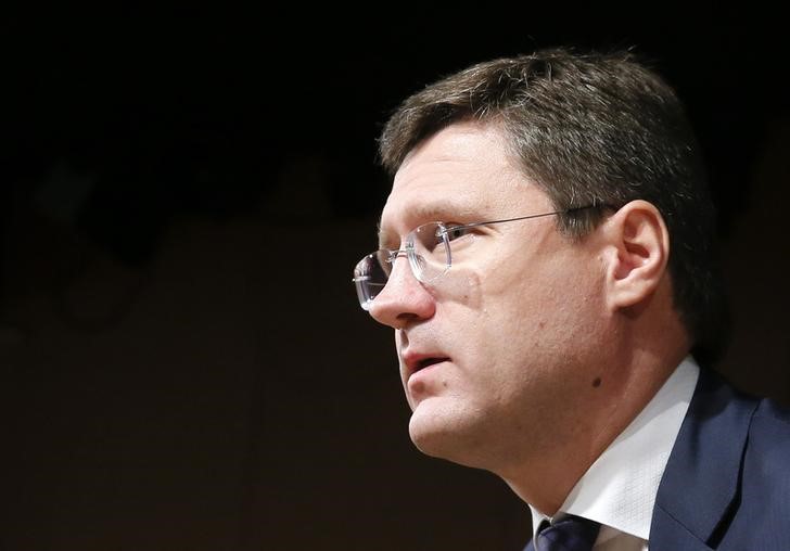 © Reuters. Министр энергетики РФ Александр Новак на пресс-конференции в Москве 