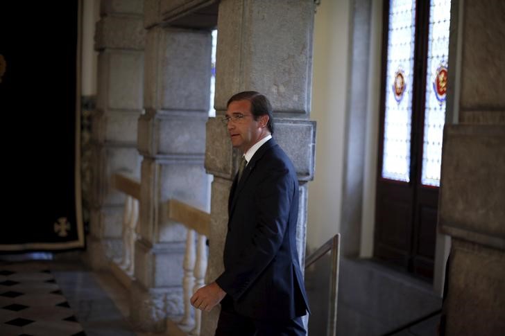 © Reuters. Primeiro-ministro interino de Portugal, Pedro Passos Coelho, durante encontro em Lisboa