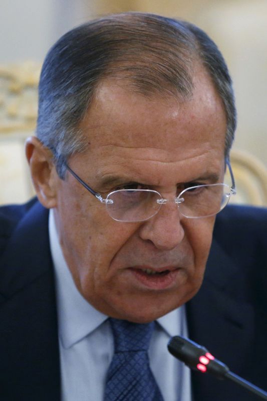 © Reuters. لافروف: روسيا تساعد في قتال المتشددين في العراق بموافقة حكومة بغداد