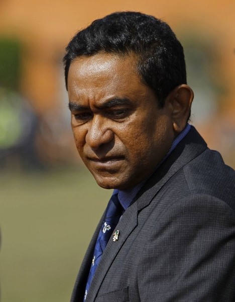 © Reuters. رئيس المالديف يقيل وزير الدفاع وسط تحقيقات في انفجار