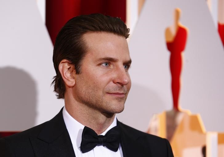 © Reuters. Bradley Cooper durante cerimônia do Oscar em Hollywood