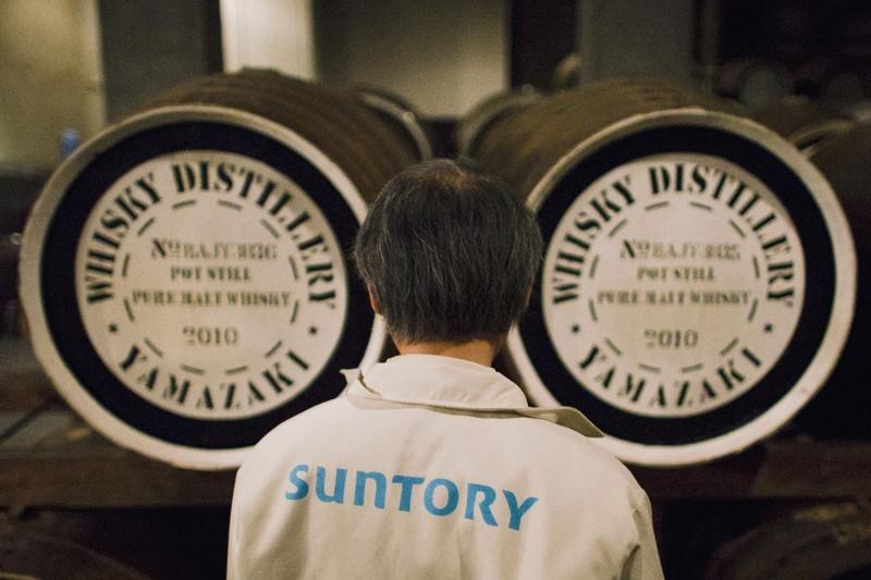 © Reuters. LE JAPONAIS SUNTORY POURRAIT DÉNOUER SES LIENS AVEC TSINGTAO