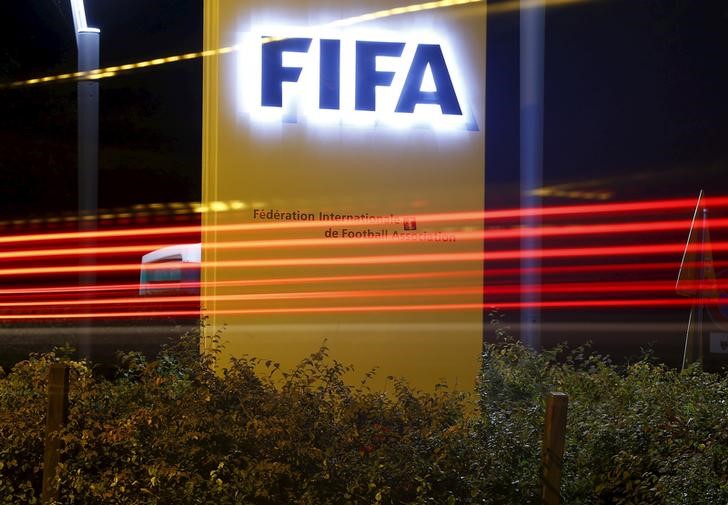 © Reuters. الفيفا يقرر إيقاف الاتحاد الكويتي لكرة القدم
