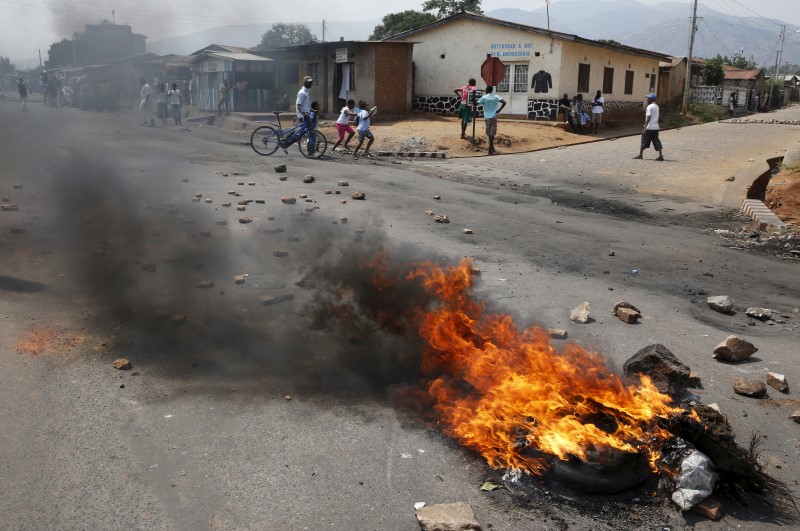 © Reuters. الاتحاد الأفريقي يحض على تسريع خطط لنشر قوات لمنع العنف في بوروندي