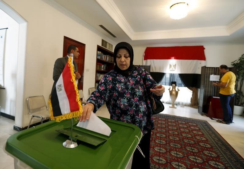 © Reuters. Egipto vuelve a celebrar elecciones parlamentarias