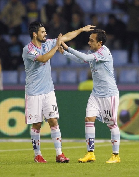 © Reuters. El Celta se aúpa a la cima de la tabla tras vencer a un Villarreal con 10