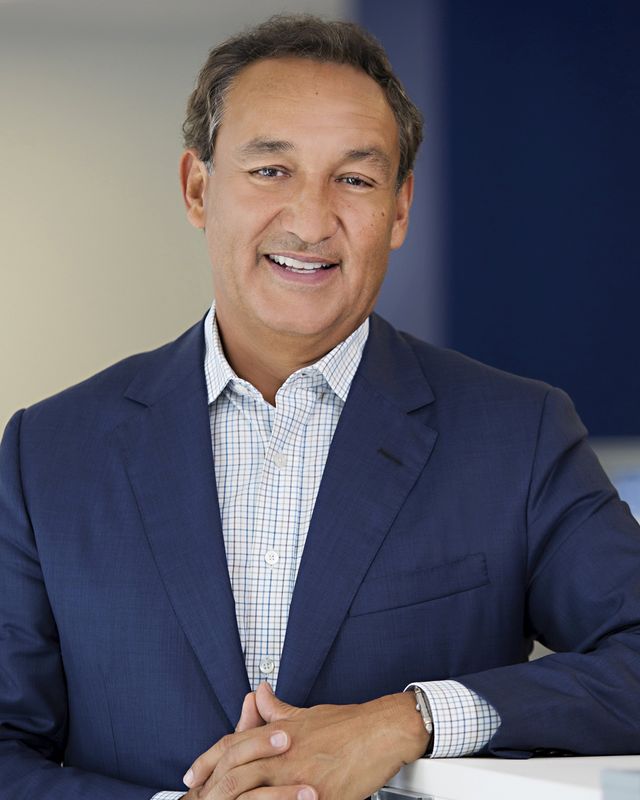 © Reuters. United Continental Holdings Inc CEO Oscar Munoz is seen in an undated handout picture courtesy of United Airlines