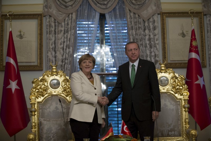 © Reuters. Chanceler alemã, Angela Merkel, e presidente turco, Tayyip Erdogan