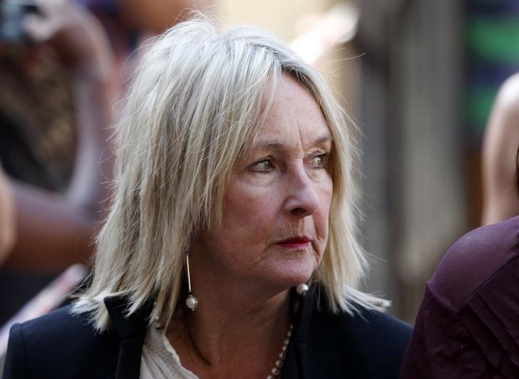 © Reuters. La madre de Steenkamp dice que no quiere venganza contra Pistorius