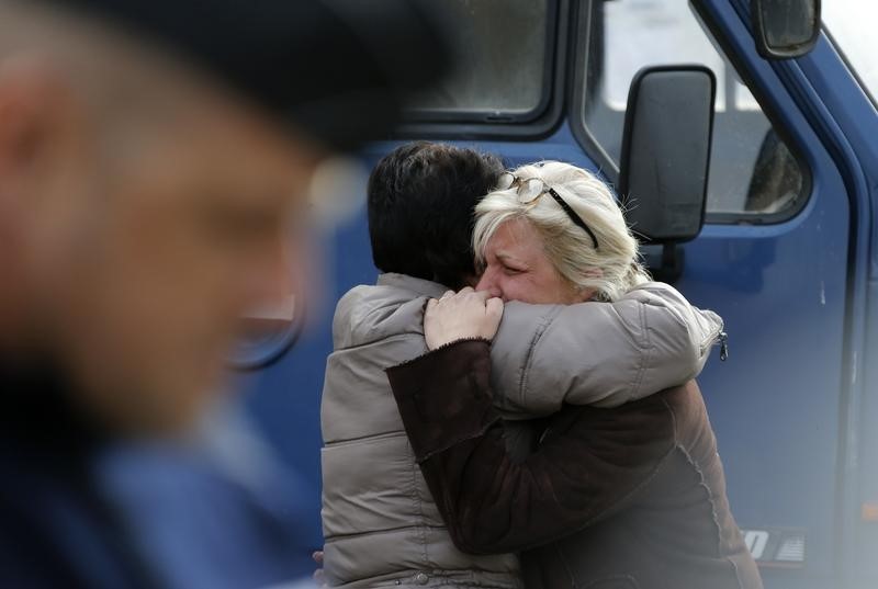 © Reuters. Al menos 42 personas mueren en accidente de autobús en Francia