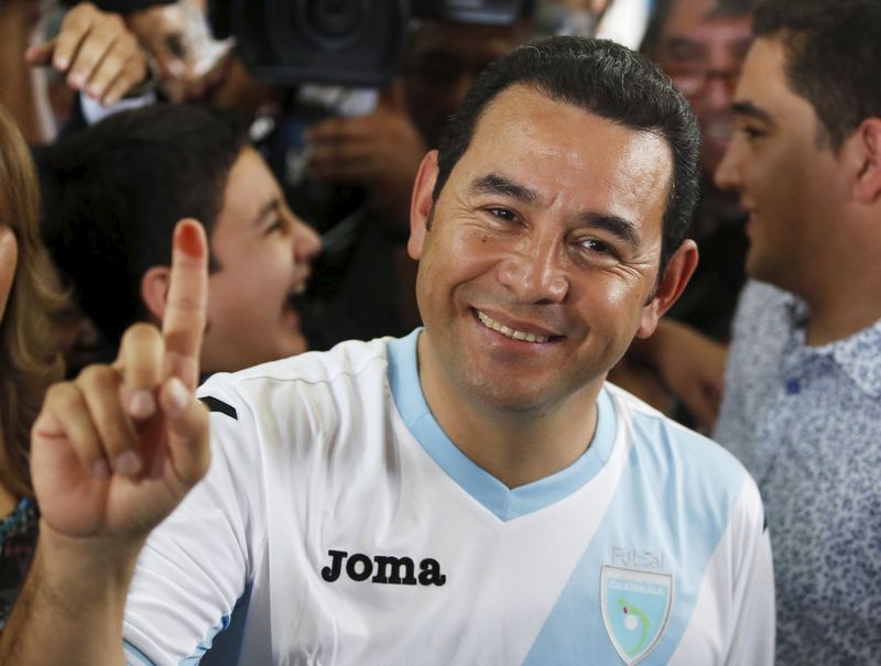 © Reuters. Un humorista cristiano sin bagaje político arrasa en las urnas en Guatemala