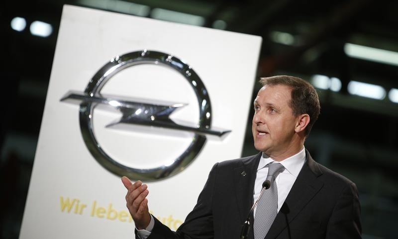 © Reuters. Deputy Chairman of the Management Board of Adam Opel AG Sedran speaks during the start of the Opel Adam car production in Eisenach