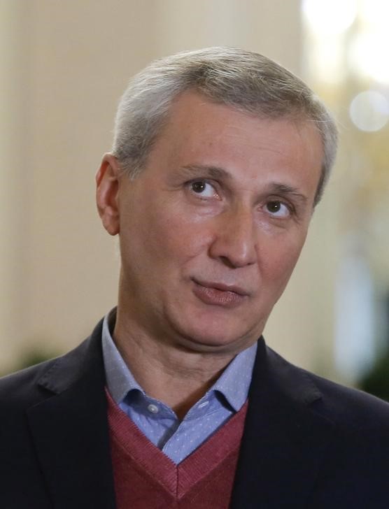 © Reuters. Novo diretor de balé do Bolshoi, Makhar Vaziev, em entrevista coletiva em Moscou