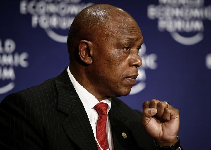 © Reuters. Tokyo Sexwale durante evento na Cidade do Cabo