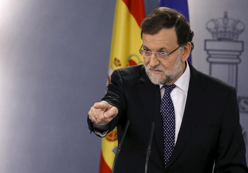 © Reuters. Rajoy dice que la resolución de independencia catalana no saldrá adelante