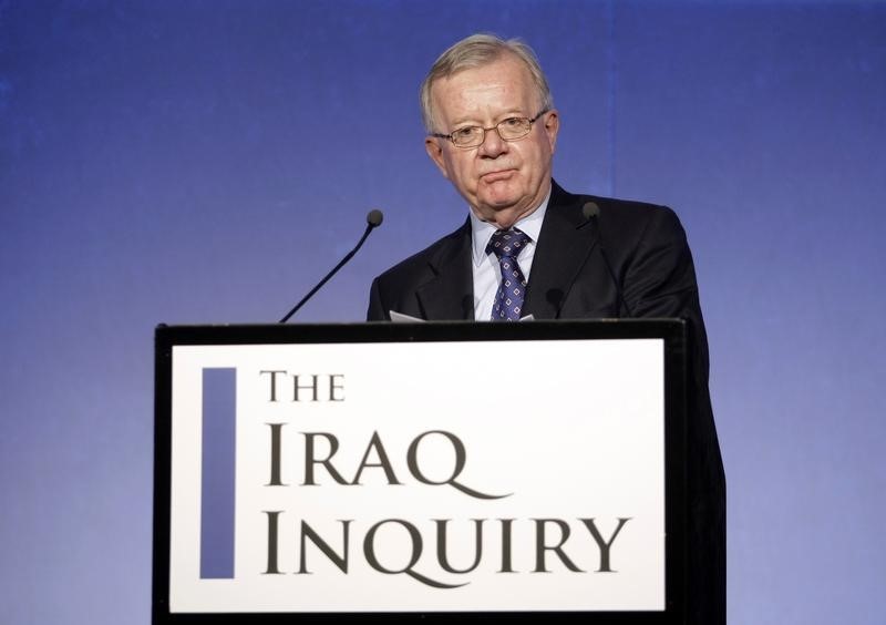 © Reuters. La investigación británica sobre la guerra de Irak saldrá en verano de 2016 