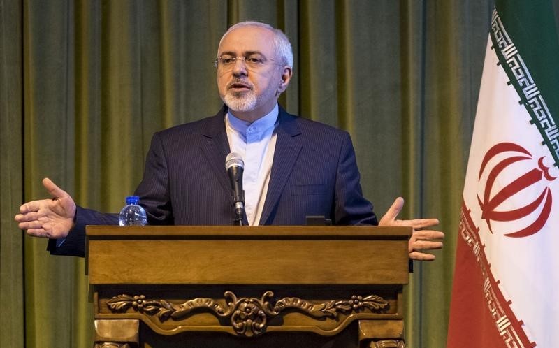 © Reuters. أمريكا تتمسك برحيل الأسد في أول محادثات سلام تشمل إيران