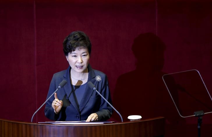 © Reuters. رئيسة كوريا الجنوبية: ملف "نساء الراحة" سيكون محوريا في قمة اليابان