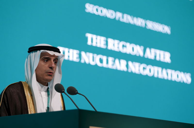 © Reuters. وزير الخارجية السعودي: بامكان المملكة مواجهة عجز الموازنة هذا العام