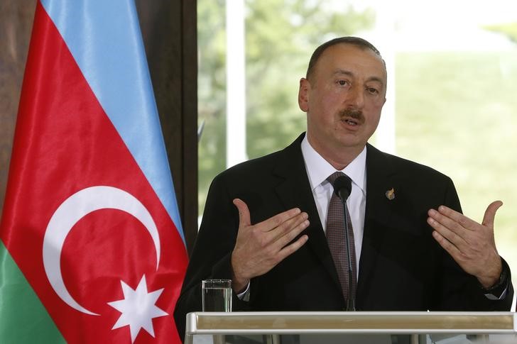 © Reuters. حزب الرئيس علييف يتجه لتحقيق فوز سهل في انتخابات أذربيجان