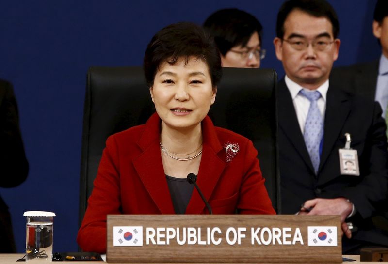 © Reuters. رئيسة كوريا الجنوبية: اتفقنا مع الصين واليابان على استكمال اتفاقية التجارة الشاملة