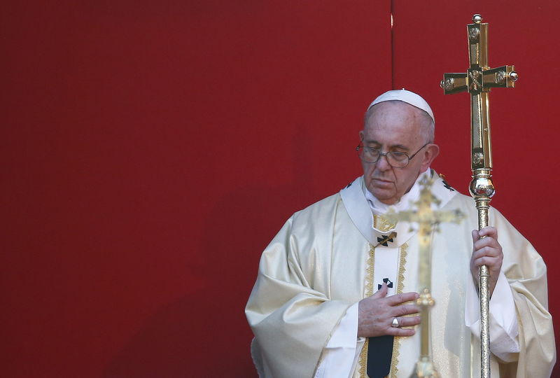 © Reuters. El Papa insinúa que su visita a República Centroafricana podría ser cancelada