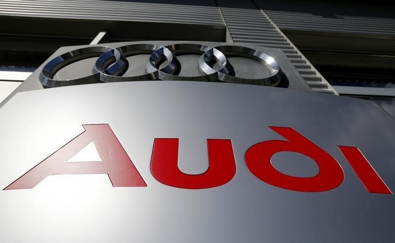 © Reuters. An Audi logo is seen at a car dealer in Bonn