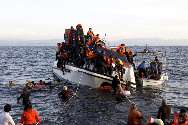 © Reuters. غرق أربعة مهاجرين وفقدان ستة قبالة اليونان
