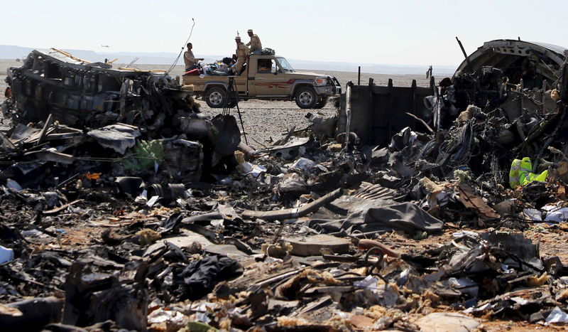 © Reuters. هيئة الطيران الأيرلندية أقرت بصلاحية الطائرة الروسية المنكوبة في مصر