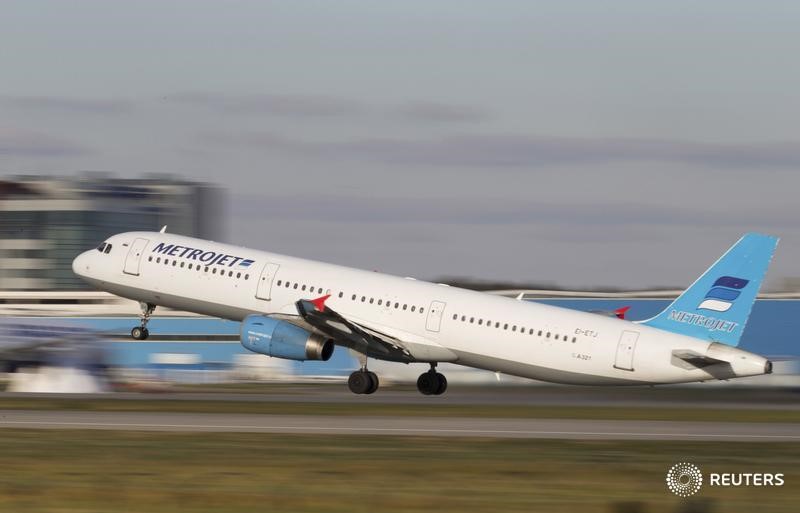 © Reuters.  L'A321 DE METROJET N'A PAS ÉTÉ HEURTÉ DE L'EXTÉRIEUR