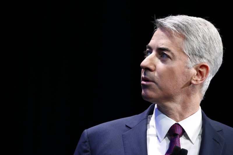 © Reuters. File photo of William Ackman, founder and CEO of hedge fund Pershing Square Capital Management, speaks to audience about Herbalife company in New York