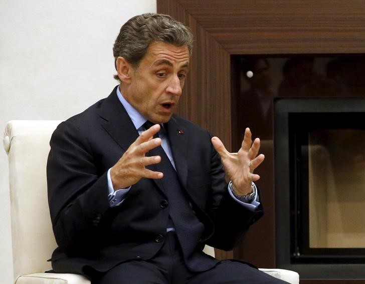 © Reuters. Ex-presidente francês Nicolas Sarkozy durante encontro com presidente russo nos arredores de Moscou