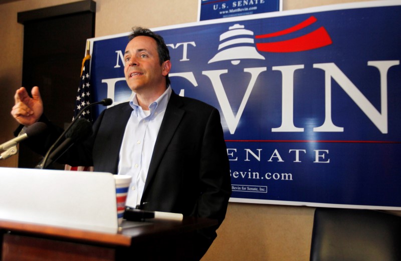 © Reuters. File photo of Kentucky Republican senatorial candidate Bevin addressing the crowd during a campaign stop in Lexington