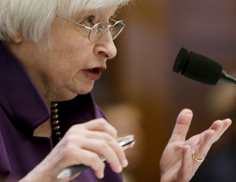© Reuters. Federal Reserve Board Chair Yellen testifies before House Financial Services Committee in Washington