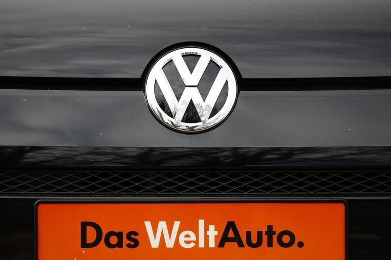 © Reuters. India detecta incumplimiento de emisiones en coches diésel de Volkswagen