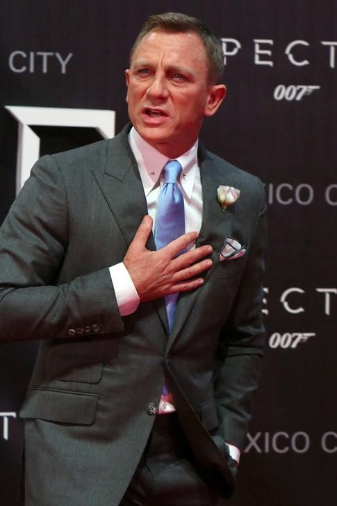 © Reuters. Ator Daniel Craig durante pré-estreia no México do filme "007 Contra Spectre", na Cidade do México