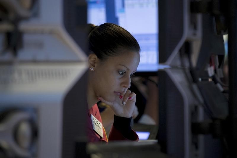 © Reuters. Las mujeres de EEUU están peor pagadas en todos los sectores y niveles