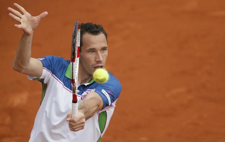 © Reuters. الفرنسي لودرا يعلن اعتزاله التنس