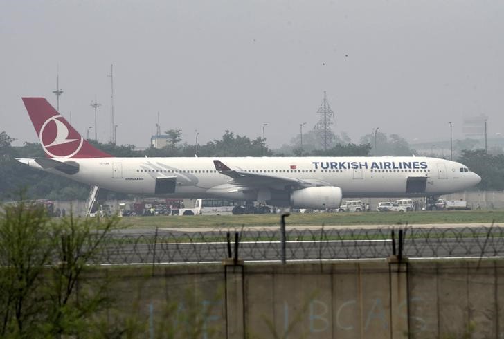 © Reuters. الخطوط الجوية التركية ترسل فريقا لتقييم اجراءات الأمن في مطار شرم الشيخ