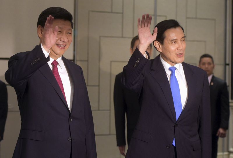 © Reuters. زعيما الصين وتايوان يجتمعان لأول مرة منذ 60 عاما