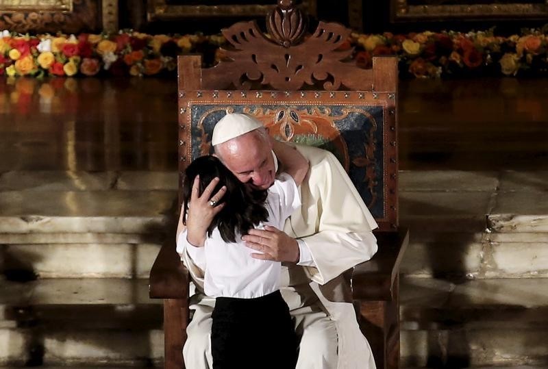 © Reuters. El papa Francisco quería ser carnicero cuando era niño 