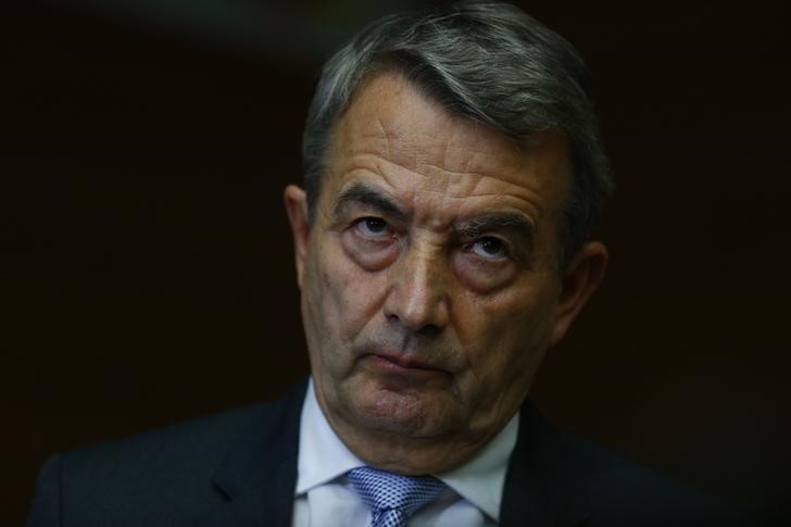 © Reuters. Niersbach faz declaração à imprensa na sede da DFB em Frankfurt